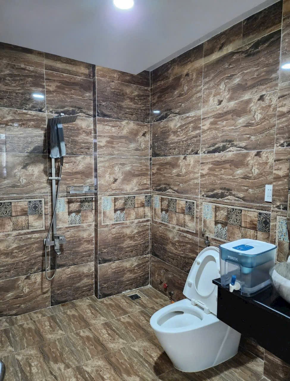 Nhà phố Lê Hồng Phong 2 Nha Trang 64m² giá 8 tỷ - Sổ đỏ chính chủ, gần biển!