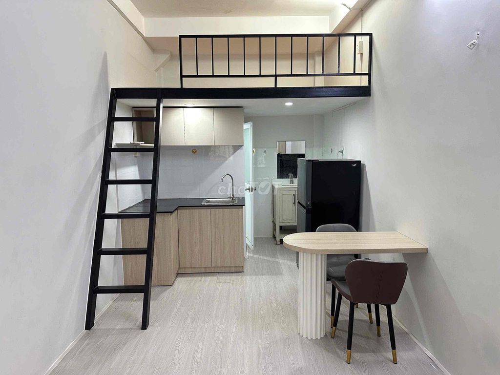 Phòng trọ Tân Sơn Nhì 30m² giá 4.7 triệu - Full nội thất mới, an ninh 24/7!