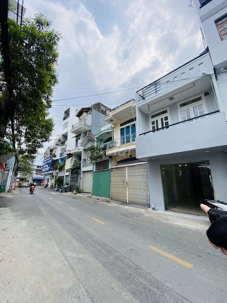 Văn phòng cho thuê mặt tiền Đường Sơn Kỳ 70m² giá 15 triệu - Phù hợp kinh doanh