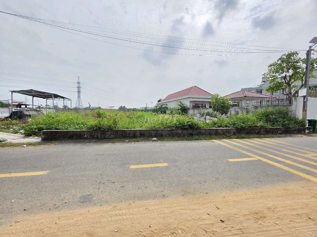 Đất nền 112m² gần ngã tư Bình Trị, Tân Bình - Giá chỉ 3.25 tỷ!