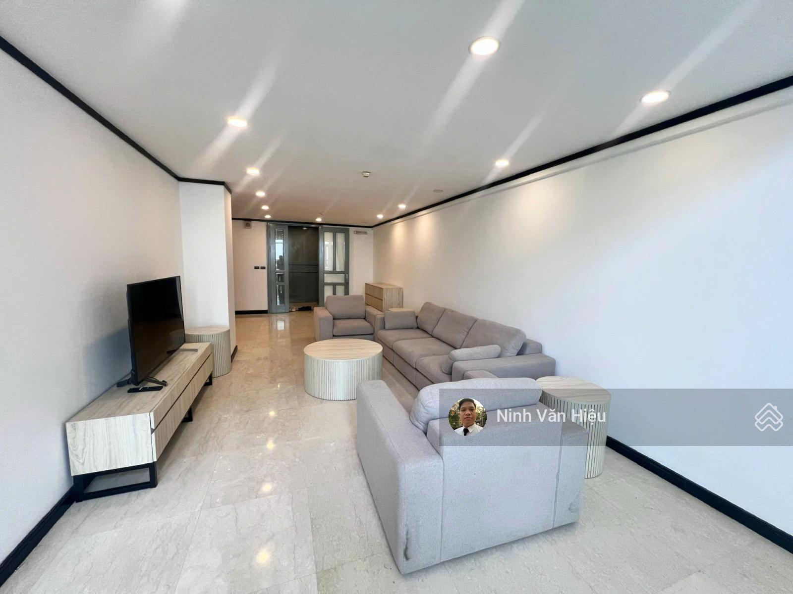 Cho thuê Penthouse Duplex Tòa P Ciputra Hà Nội 279m² giá 40 triệu - Không gian sống lý tưởng!