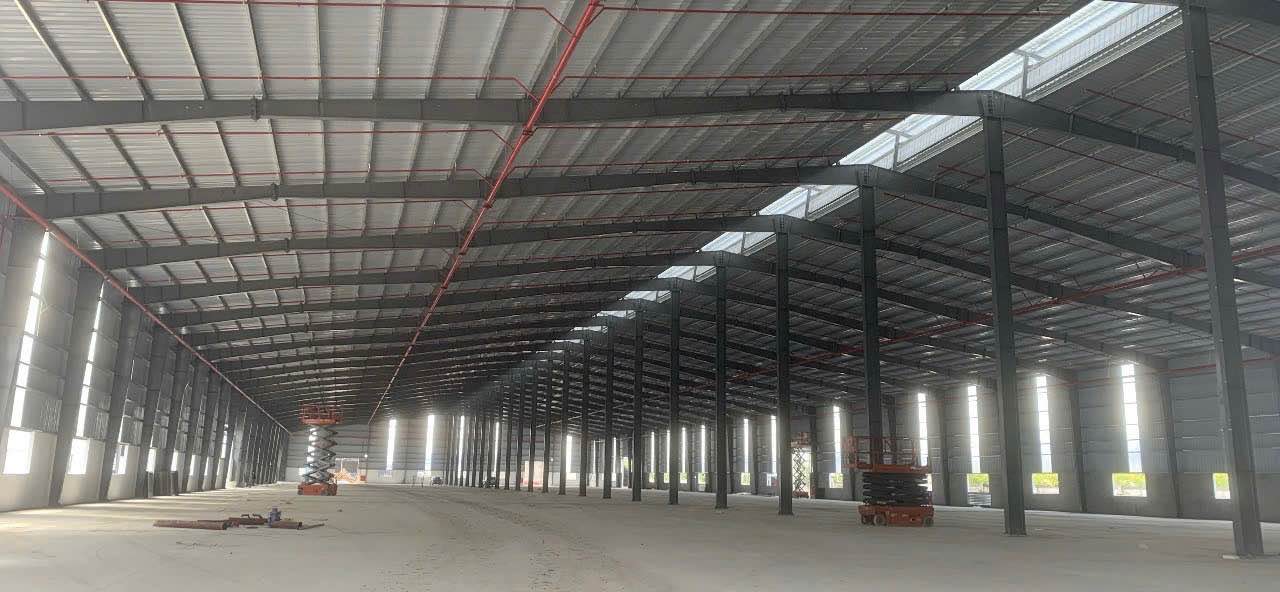 Cho thuê xưởng 5000m² tại Cụm công nghiệp Thạch Khôi - Giá thương lượng hấp dẫn!
