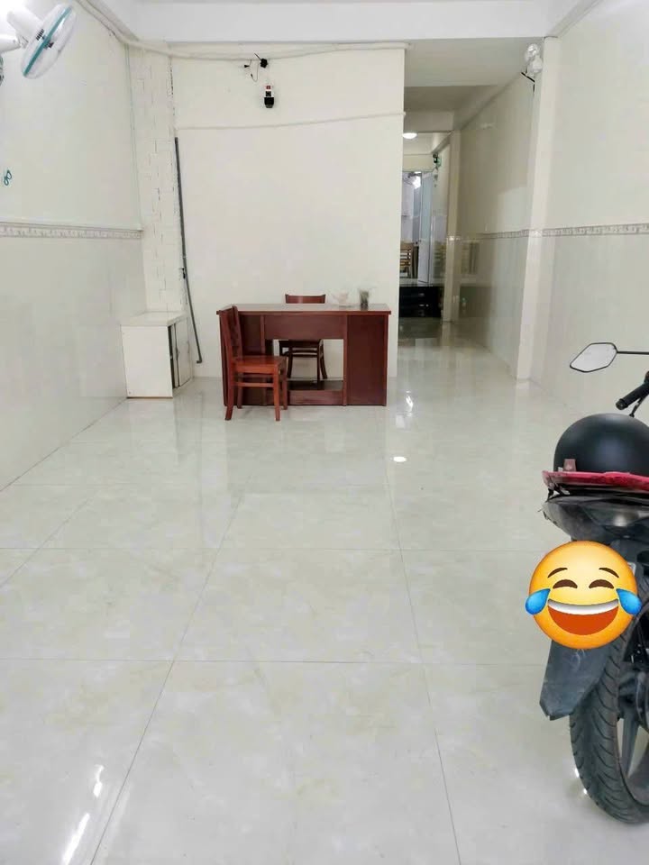 Nhà cho thuê hẻm 5m đường Phan Huy Ích, Gò Vấp - Giá 5 triệu/tháng, nội thất đầy đủ!