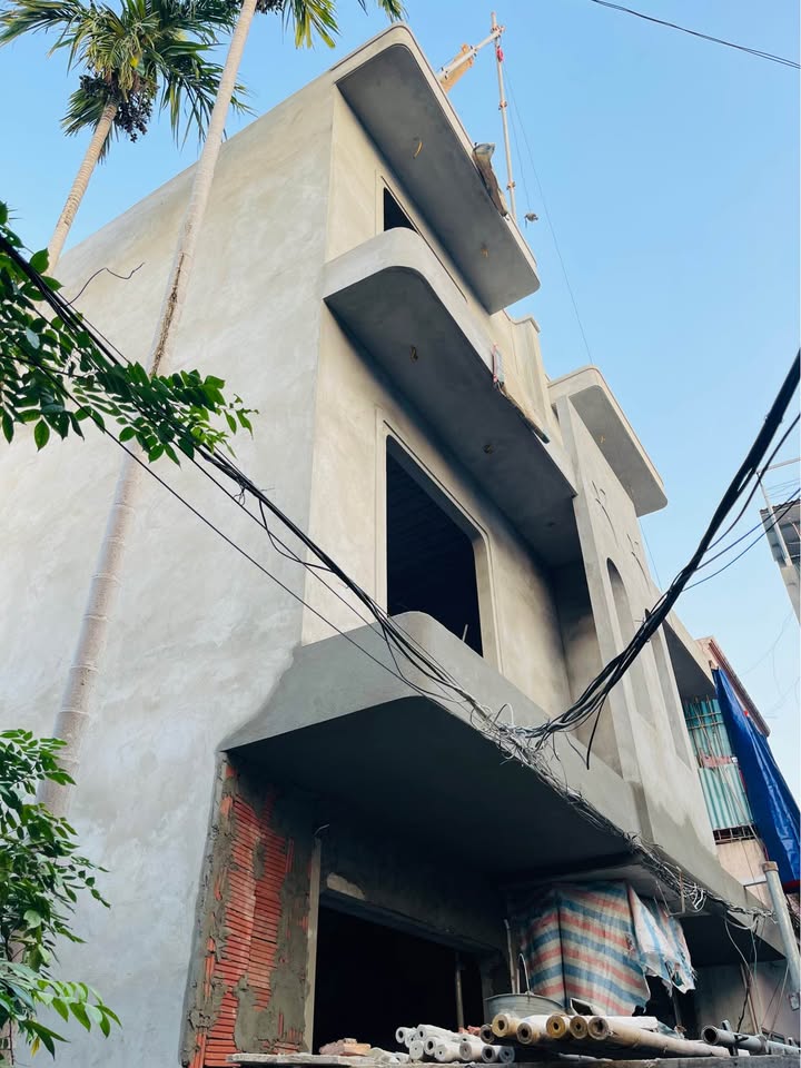 Nhà 3 tầng Kỳ Bá, Thái Bình 41m² giá 2.3 tỷ - Thiết kế hiện đại, thoáng mát!