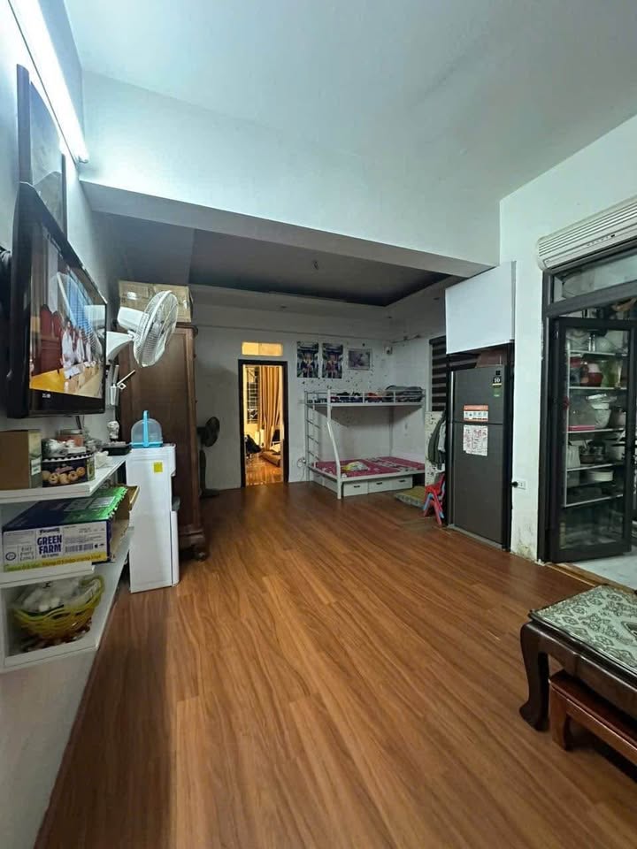 Chung cư Nơ 14B Định Công 62.3m² giá 4.8 tỷ - Căn hộ mặt phố chính, đầy đủ tiện ích!