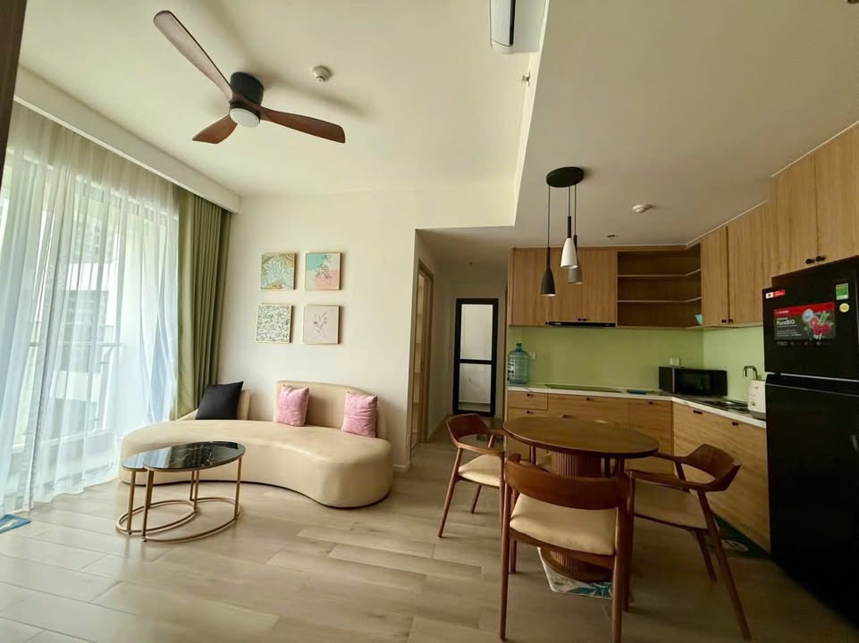 Căn hộ Vinhomes Grand Park Thủ Đức 65.94m² giá 13 triệu - Full nội thất cao cấp