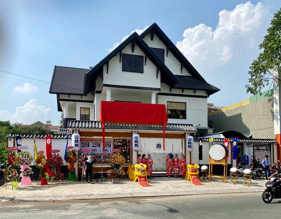 Cho thuê mặt bằng kinh doanh mặt tiền đường Song Hành 400m² giá 130 triệu - Sẵn sàng vào kinh doanh!