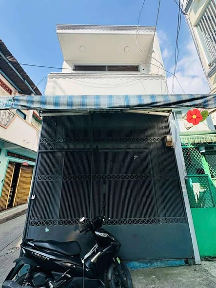 Nhà riêng đường 3 Tháng 2, quận 11, 32m² giá 4.1 tỷ - Hẻm rộng, gần vòng xoay Cây Gõ!