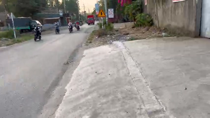 Đất mặt tiền đường Hương Lộ 12, Long Phước, 810m² giá 12 tỷ - Sổ riêng, thương lượng tốt!