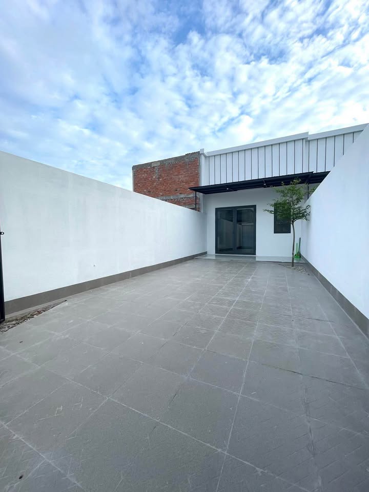 Nhà hẻm ô tô quay đầu đường Phạm Ngọc Thạch, 135m² - Giá chỉ 1.45 tỷ!