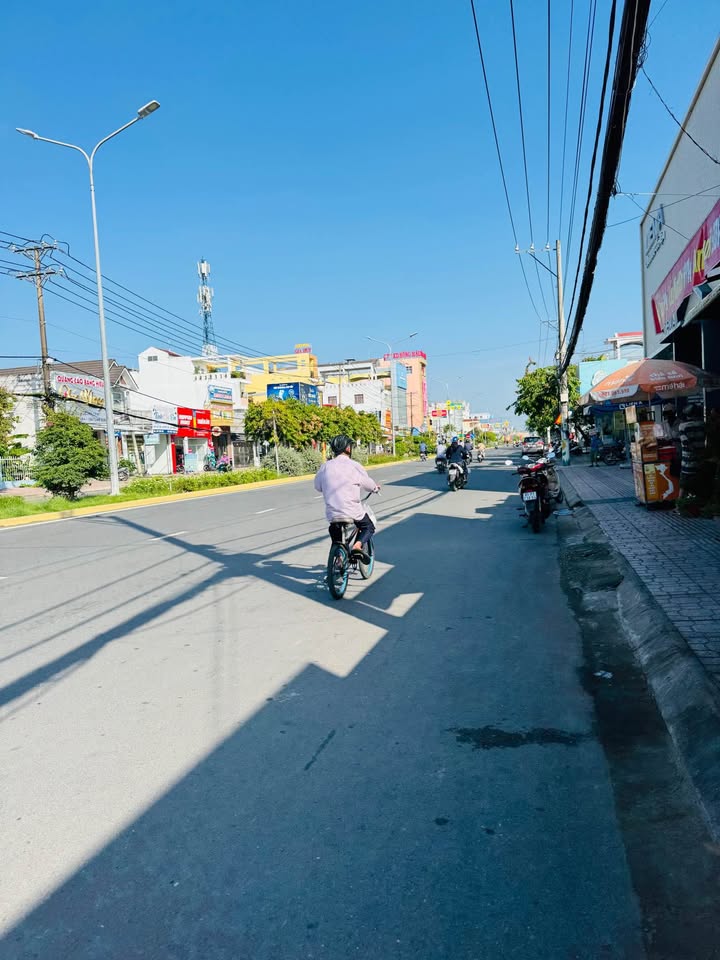 Nhà Trệt Mặt Tiền Đường Phú Lợi Sóc Trăng 90m² giá 6 tỷ - Đầu tư sinh lời ngay!