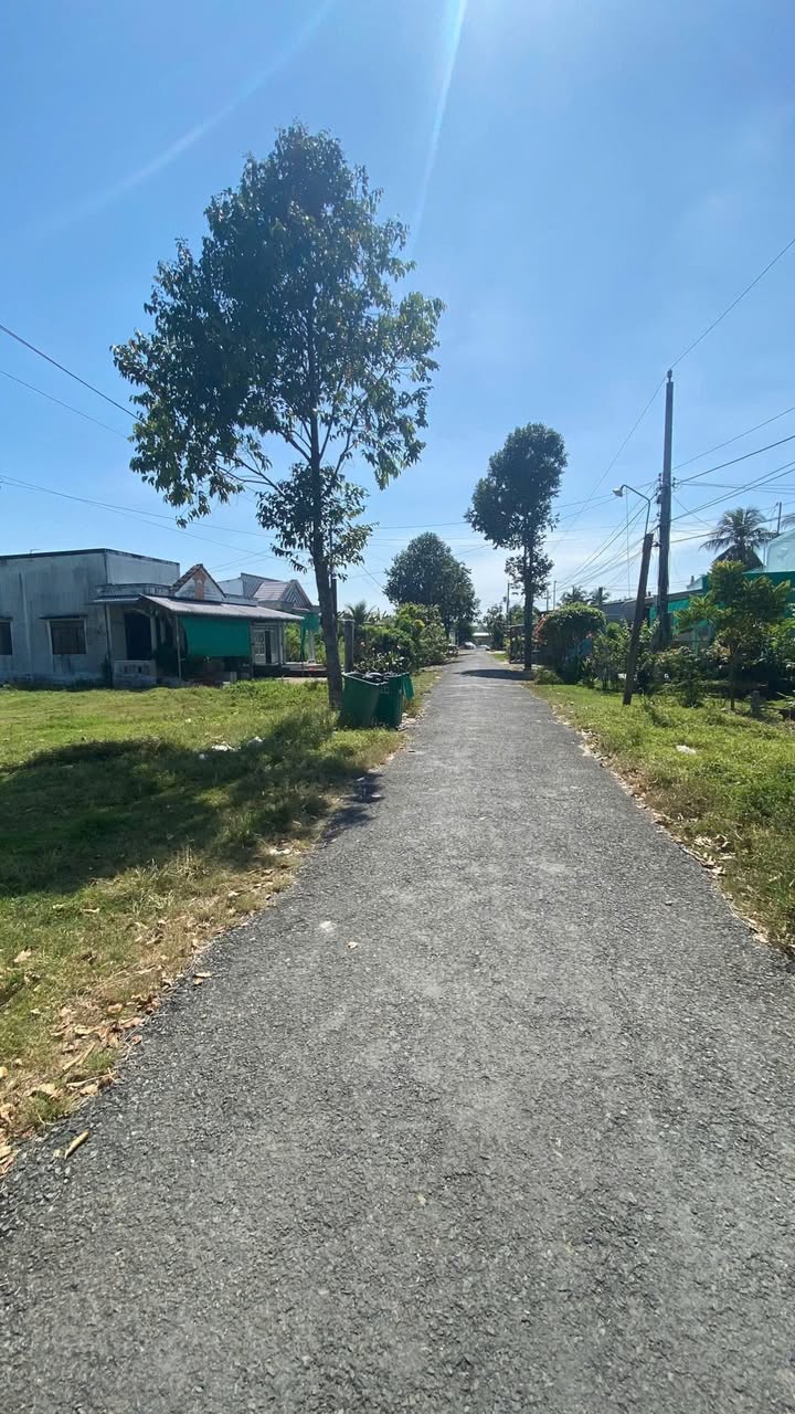 Đất Long Phước 1400m² giá 3.2 triệu - Cơ hội đầu tư biệt thự sân vườn!