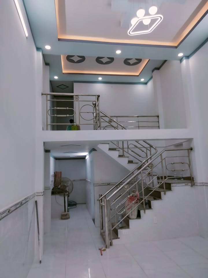 Nhà gác lửng 50m² tại Dĩ An, giá chỉ 1.3 tỷ - Sẵn sàng vào ở ngay!