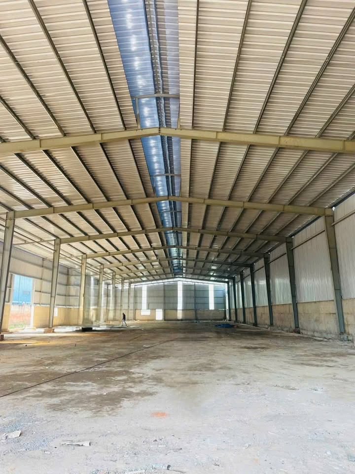 Cho thuê xưởng Tân Uyên Bình Dương 2100m² - Vị trí vàng gần vòng xoay Kim Hằng