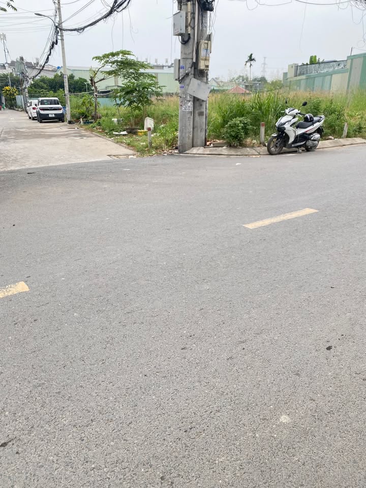 Đất nền An Phú Đông Q12 71m² giá 4.9 tỷ - Góc 2 mặt tiền, cơ hội đầu tư tuyệt vời!