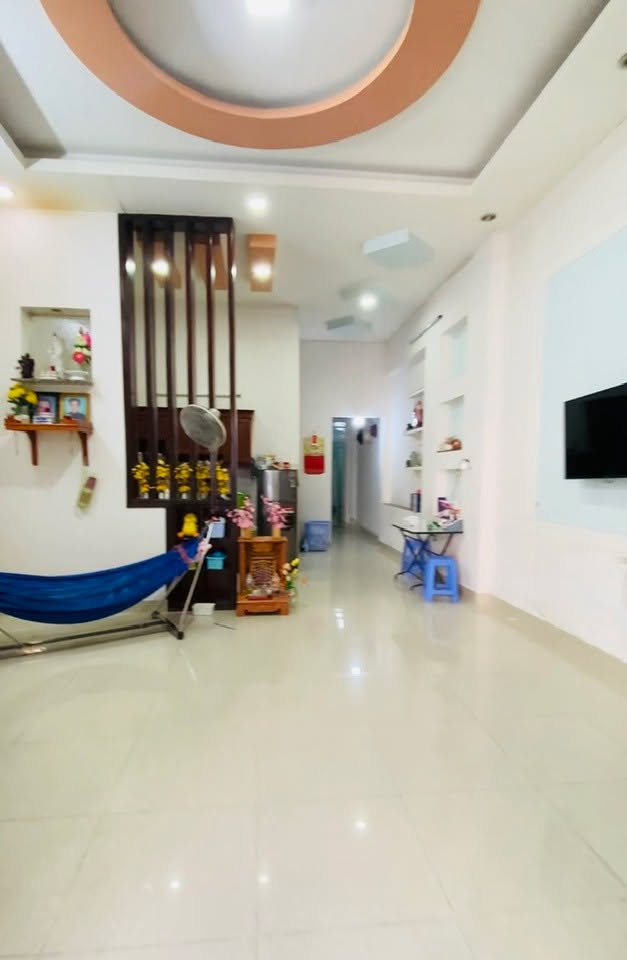 Nhà riêng Lái Thiêu, Bình Dương 85m² giá 3.5 tỷ - Gần trường học và thuận tiện giao thông!