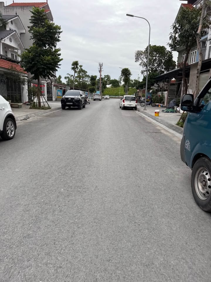 Đất nền Phúc Lợi Long Biên 70m² giá 8 tỷ - Đầu tư sinh lời ngay!