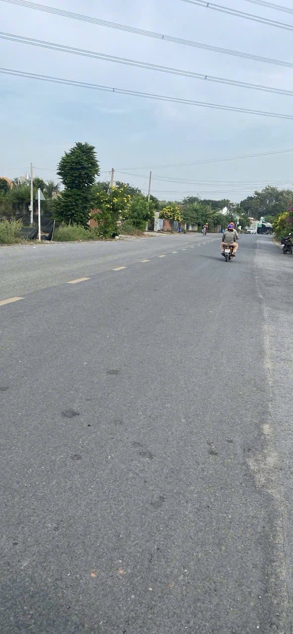 Nhà cấp 4 mặt tiền Sông Lu, Củ Chi 179m² giá 4.89 tỷ - Cơ hội đầu tư tuyệt vời!