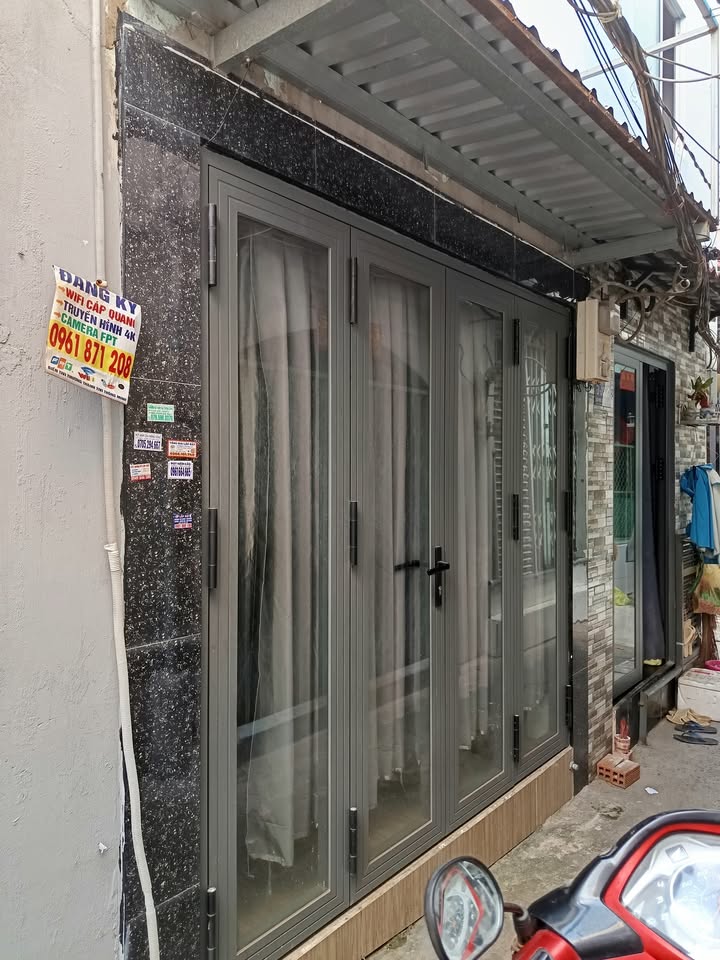 Nhà bán đường Mễ Cốc, quận 8, diện tích 12m² giá 780 triệu - Chính chủ, sổ hồng đầy đủ!