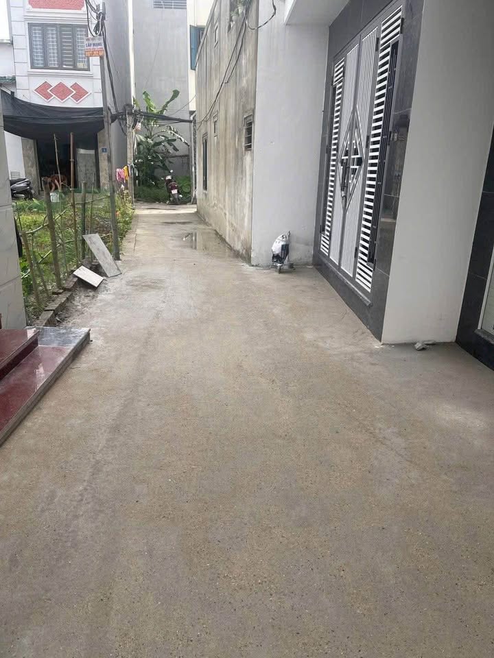 Đất thổ cư Tả Thanh Oai 45m² giá 3.5 tỷ - Sổ đỏ chính chủ, thương lượng!