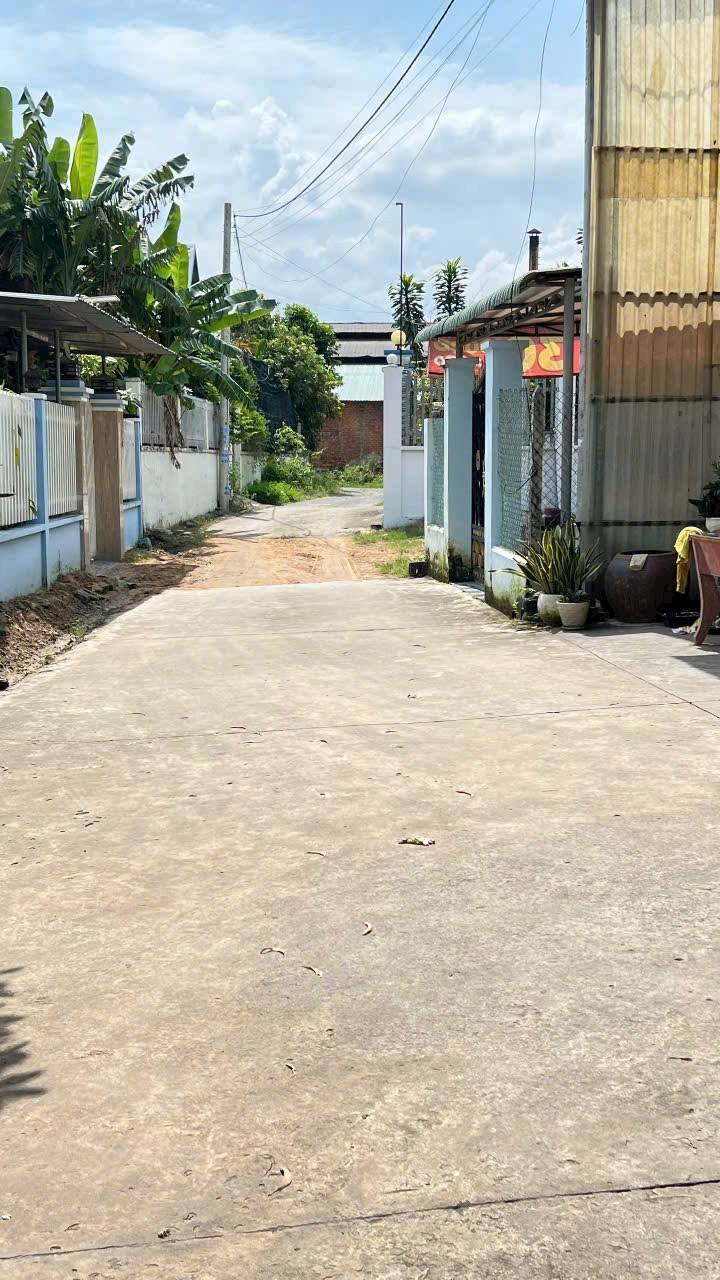 Đất Tân Phước Khánh, Tân Uyên 186m² giá 2.9 tỷ - Thổ cư 100%, Gần trường học!