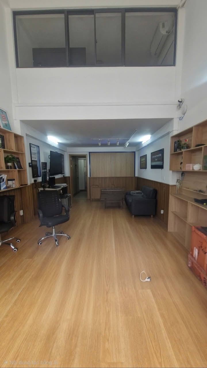 Nhà cho thuê tại Cao Thắng, Quận 10 - Diện tích rộng rãi, giá 35 triệu/tháng - Phù hợp làm văn phòng và kinh doanh!