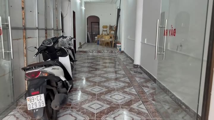 Cho thuê FrontHouse Hồ Bá Kiện, Quận 10 - Diện tích 62m², Giá 20 triệu/tháng