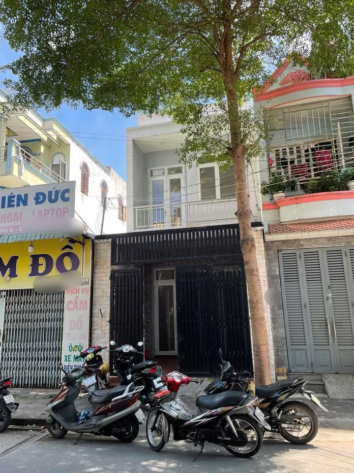 Nhà cho thuê mặt tiền Đỗ Xuân Hợp, Phước Long B, 109m² - Giá 18 triệu/tháng, thuận tiện cho kinh doanh!