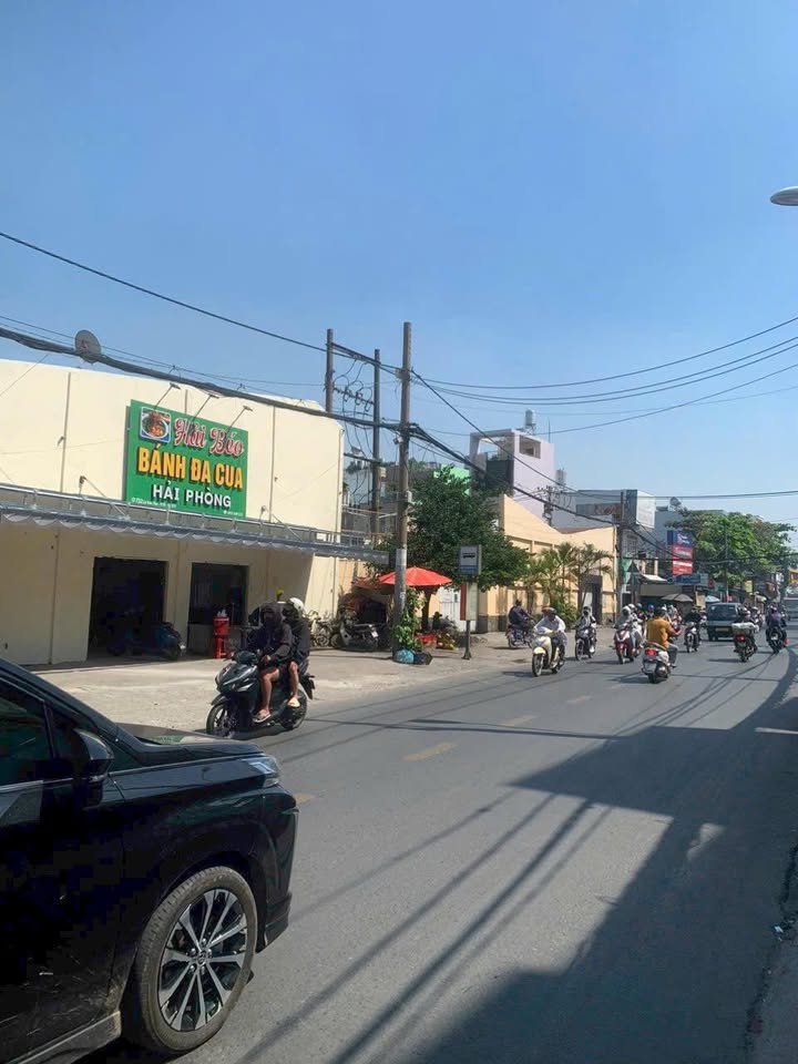 Cho thuê nhà mặt tiền 732 Lê Đức Thọ, quận Gò Vấp, 660m² - Thích hợp làm văn phòng, gym, showroom