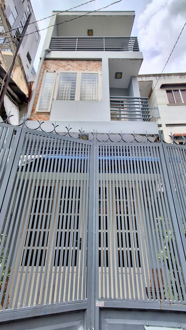 Nhà 3 tầng Trần Quang Khải, Tân Định, Quận 1 - 55m² chỉ 11 tỷ - Hẻm xe hơi