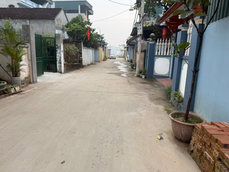 Đất Giãn Dân Thôn Phú Đa 2, Cần Kiệm 100m² - Đường Ô Tô Đỗ Cửa, Giá Thỏa Thuận!