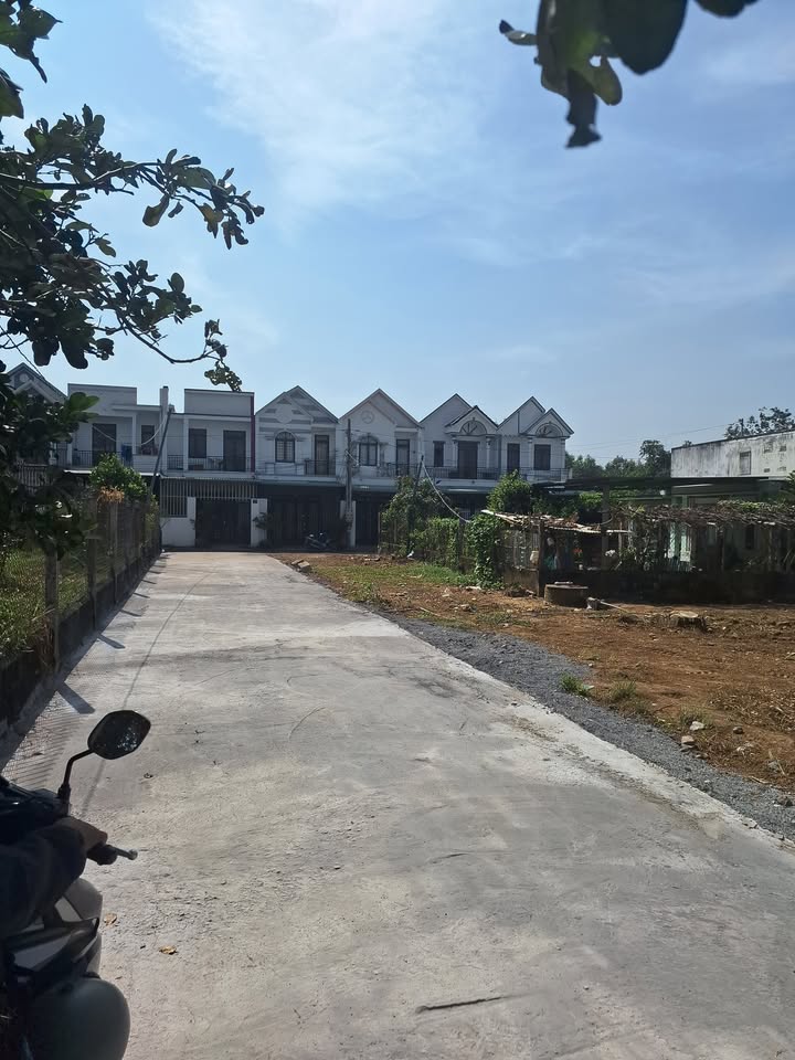 Đất nền sổ đỏ Vĩnh Cửu 90m² chỉ 300 triệu - Cơ hội đầu tư tuyệt vời!