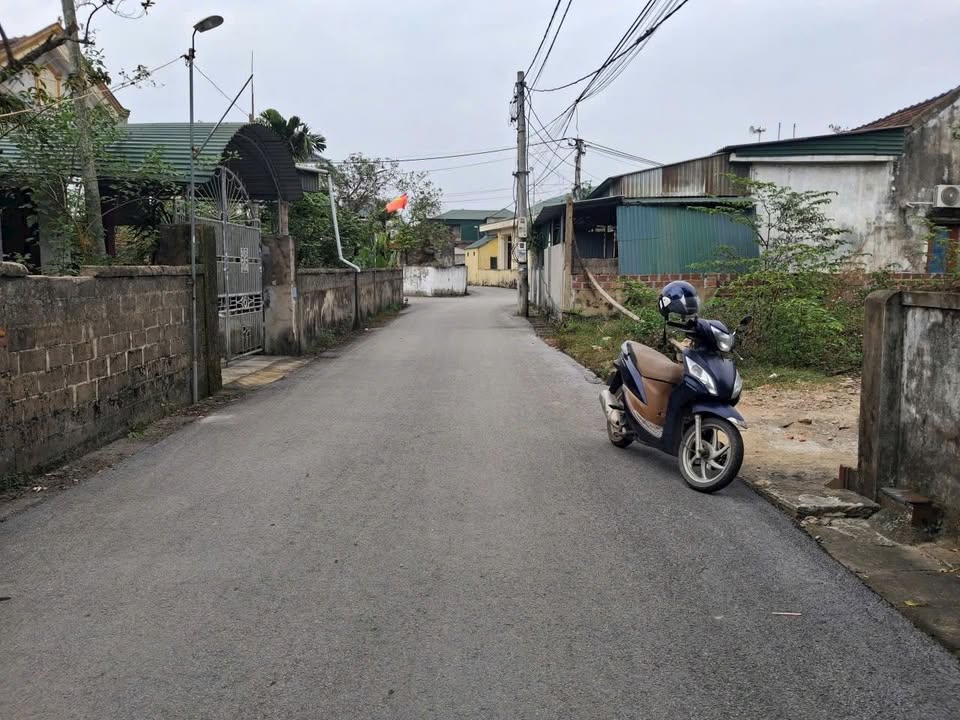 Đất nền Thạch Quý, Hà Tĩnh 109m² giá 2 tỷ - Vị trí trung tâm thuận tiện!