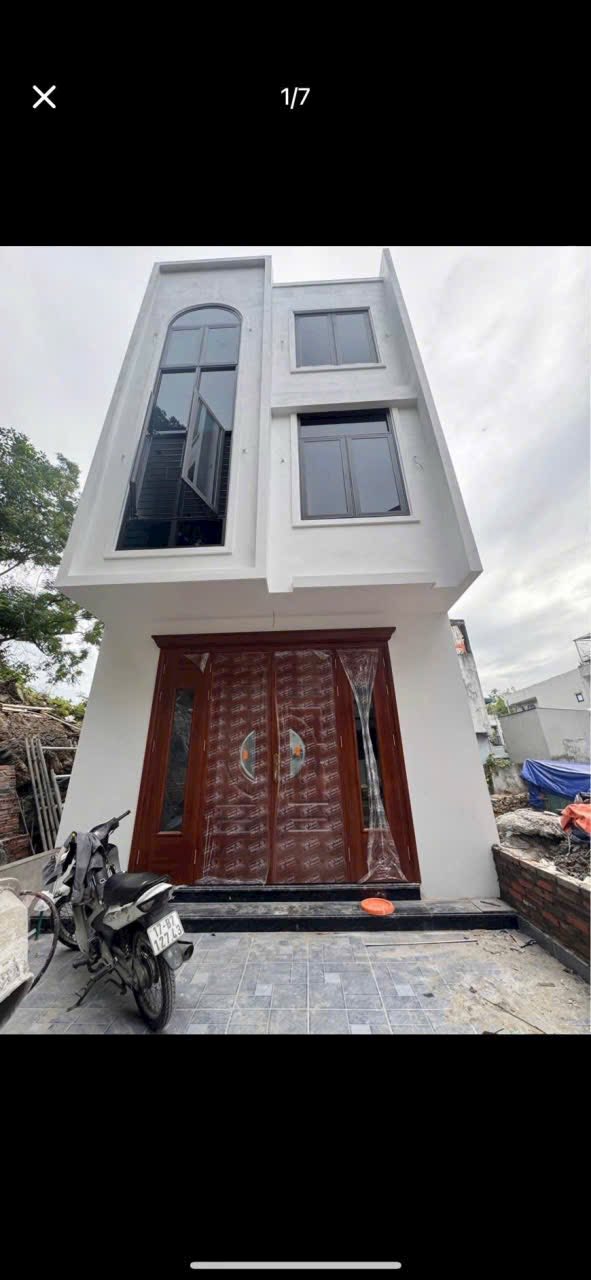 Nhà 3 tầng tại Cao Thắng, Hạ Long 95m² giá 3 tỷ - Sẵn sàng vào ở!