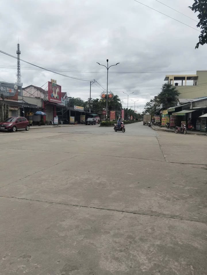 Đất nền Tiên Phước Đà Nẵng 140m² - Kinh doanh sầm uất, giá thỏa thuận!