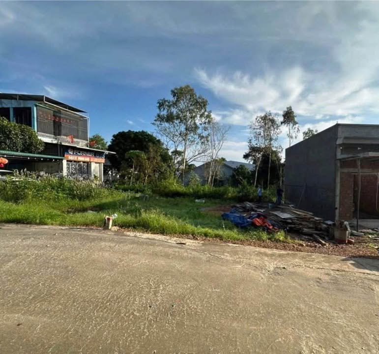 Đất nền liền kề Út Tịch, Thủy Xuân 100m² giá 1.8 tỷ - Đầu tư sinh lời hấp dẫn!