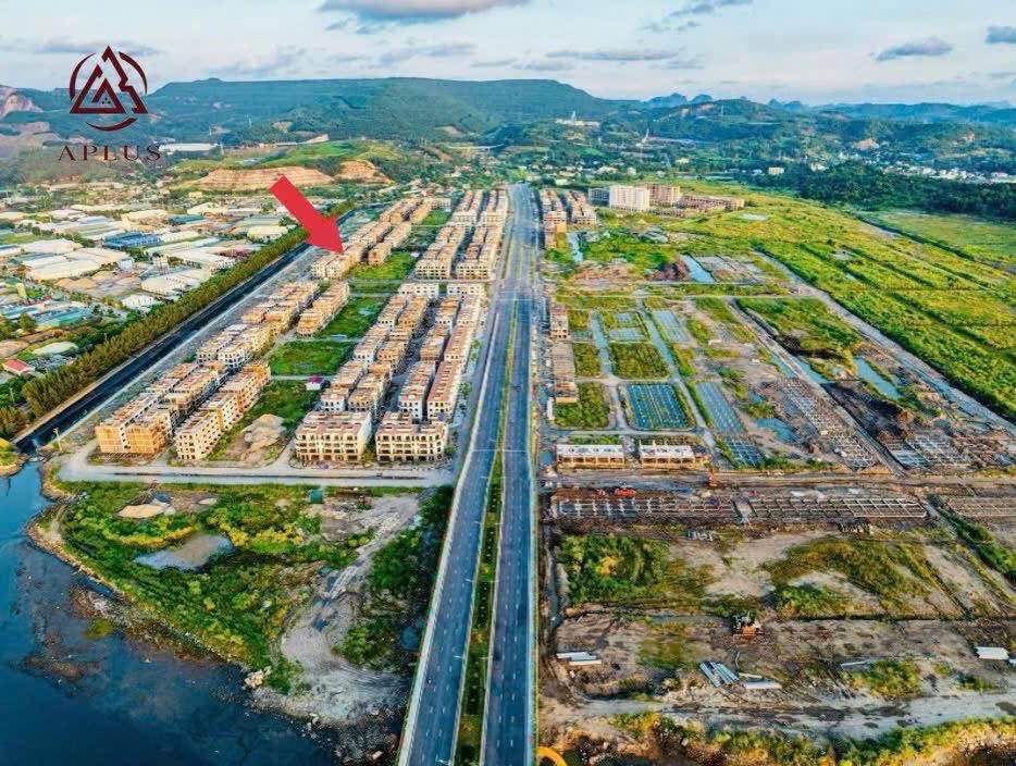 Căn hộ FLC Tropical Hạ Long 75m² giá chỉ 2.6 tỷ - Vị trí đẹp, view tuyệt vời!