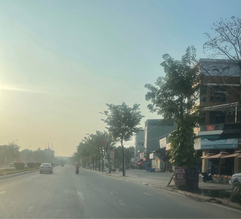 Đất nền Bắc Hồng Đông Anh 81m² giá chỉ 5 tỷ - Sổ đỏ chính chủ, ô tô đỗ cửa!