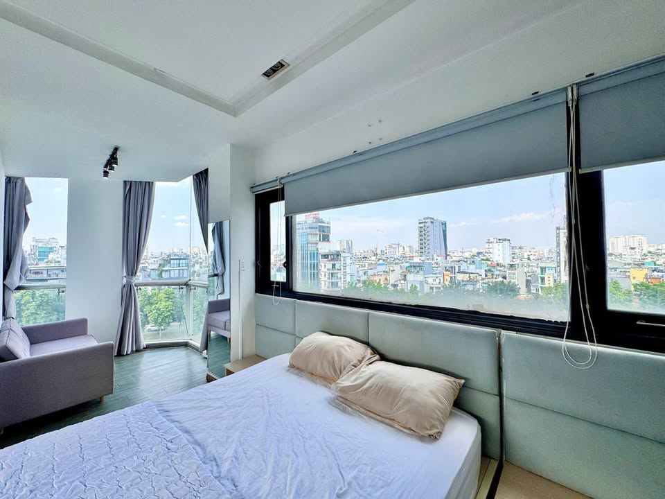 Căn hộ 1 phòng ngủ cho thuê tại đường Hoàng Sa, quận 3 - View sông tuyệt đẹp!