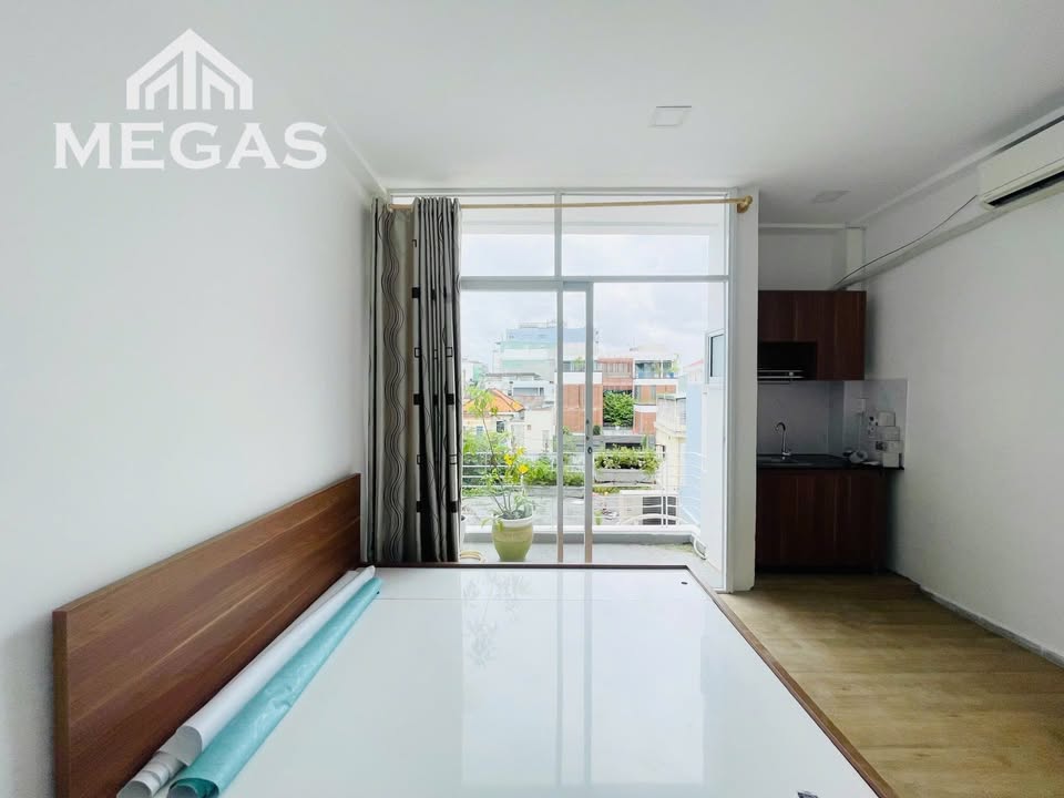 Căn hộ Studio Điện Biên Phủ Q10 30m² - Ban công rộng, đầy đủ tiện nghi!