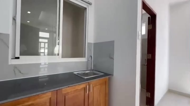 Phòng cho thuê đường Cao Thắng, Quận 10 - Full nội thất, an ninh tuyệt đối!