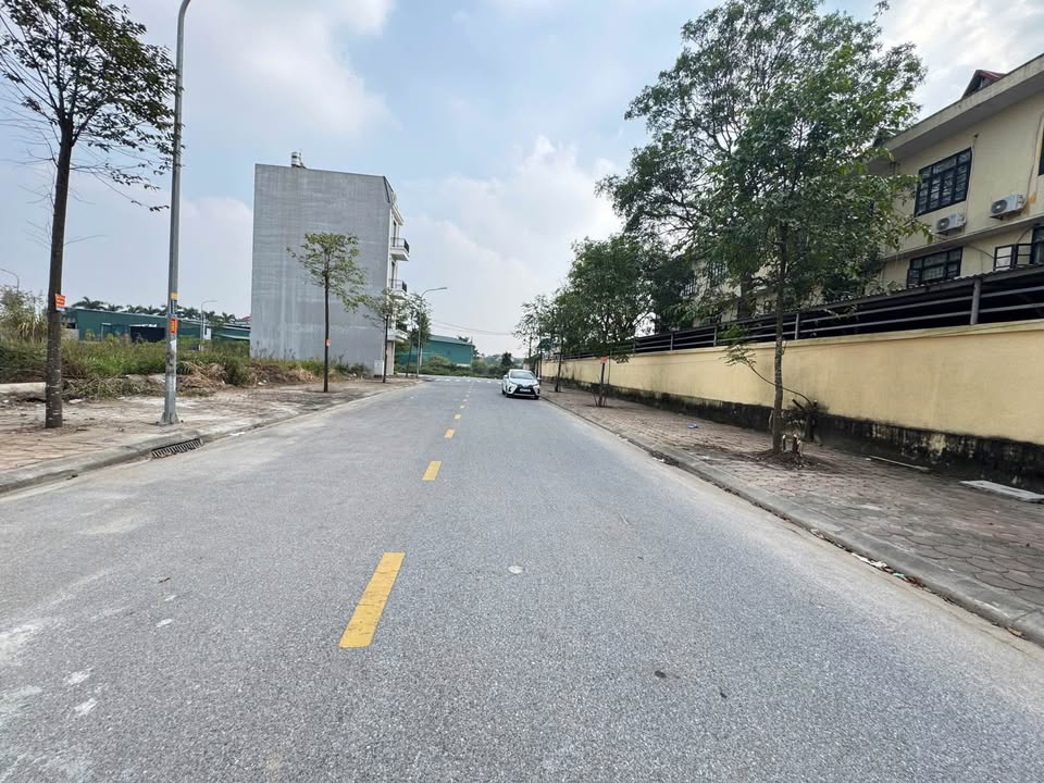 Đất nền dự án Lim 90m² giá 7 tỷ - View trường cấp 2 cực đẹp!