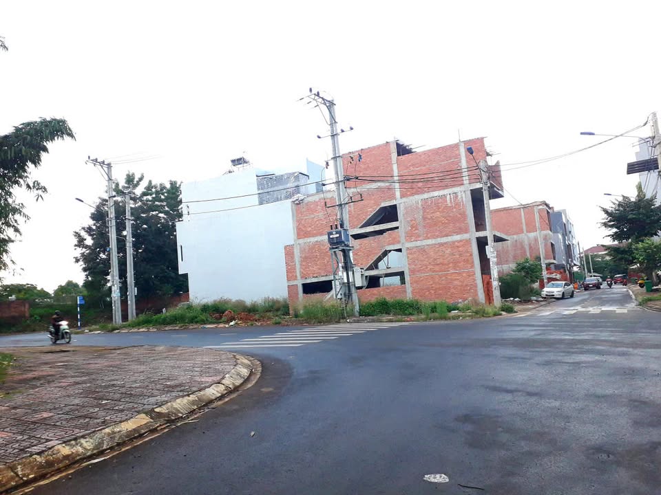 Đất khu Lê Vụ, Tân An, Buôn Ma Thuột 250m² giá 10.9 tỷ - Tiềm năng tăng giá vượt trội!