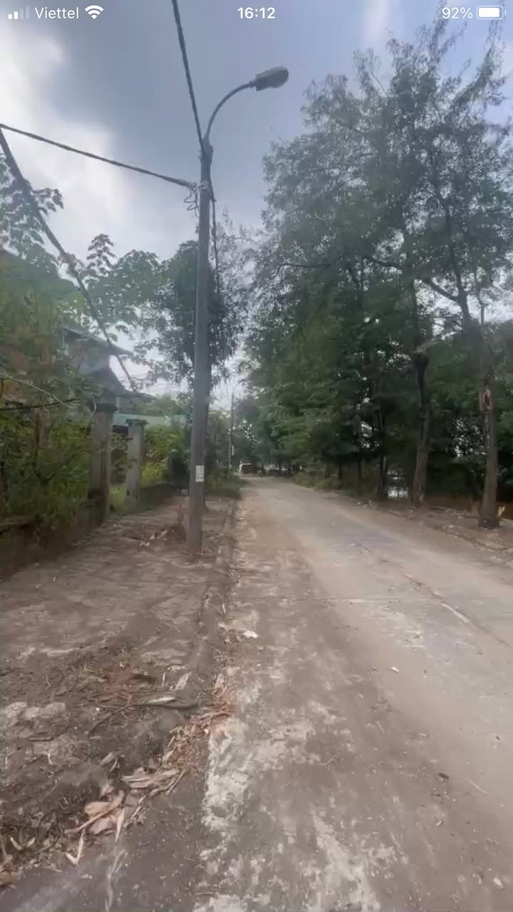 Biệt thự Townhouse khu đô thị Đồng Xép, Hoàn Sơn 200m² giá 5.9 tỷ - Cơ hội hiếm có!