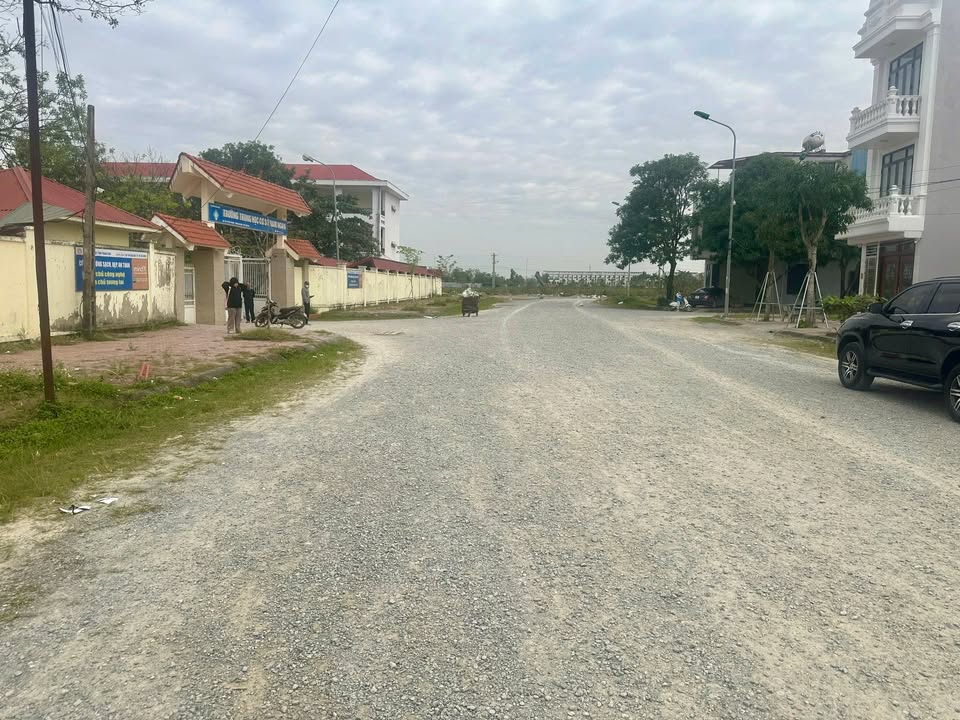 Bán lô đất nền 103.4m² tại phường Nam Ngạn - Giá chỉ 5 tỷ, sổ đỏ chính chủ!