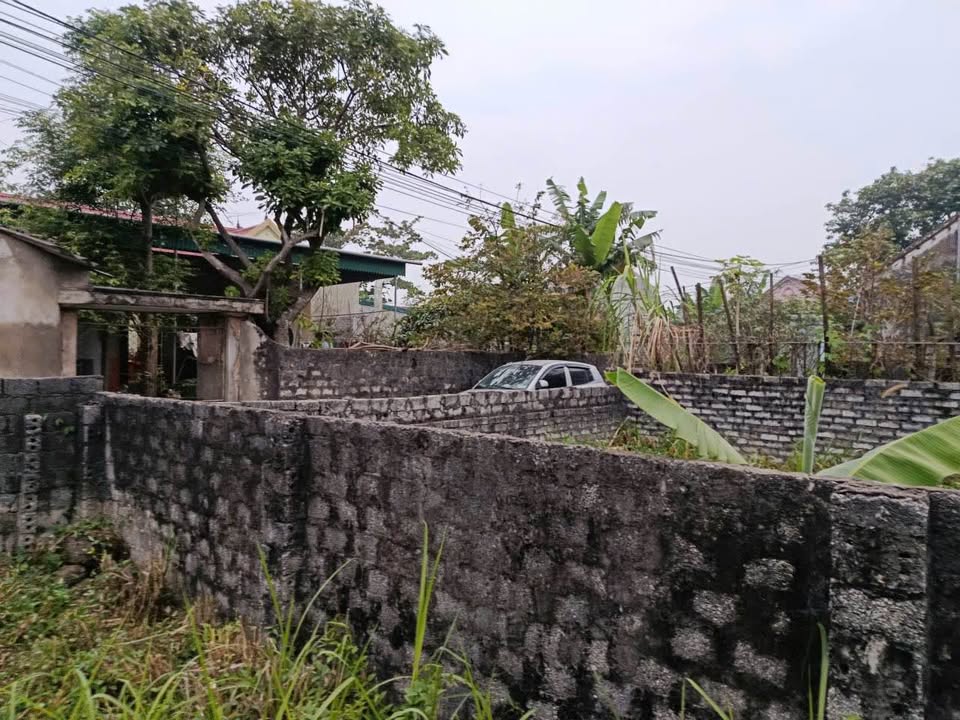 Đất nền xóm 8, xã Diễn Thành, Diễn Châu 120m² - Vị trí đẹp, giá thương lượng!