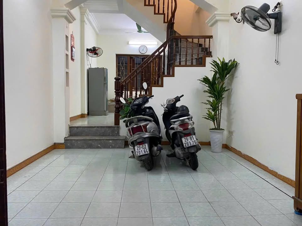 Mặt bằng kinh doanh phố Xã Đàn 36m² giá 5.5 triệu - Chính chủ cho thuê ngay!