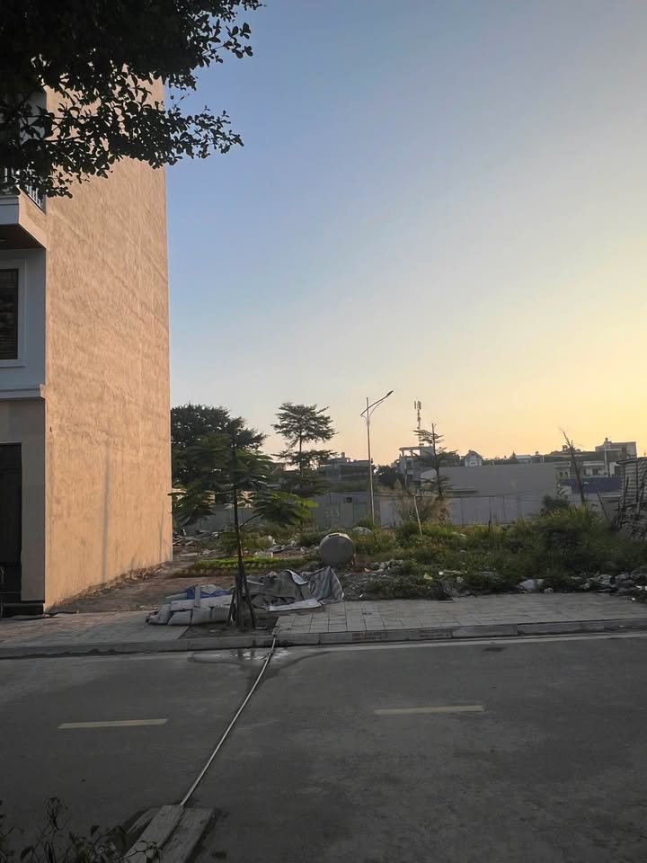 Đất nền Tái Định Cư Tổng Kho 3 Lạc Viên 40m² giá 126 triệu - Cơ hội đầu tư hiếm có!