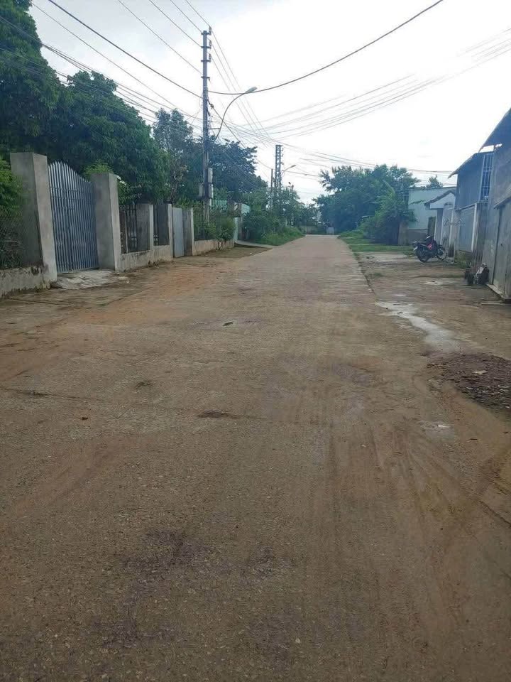 Đất nền đường Lê Hoàng, phường Thắng Lợi, 160m² giá chỉ 600 triệu - Cơ hội đầu tư tuyệt vời!