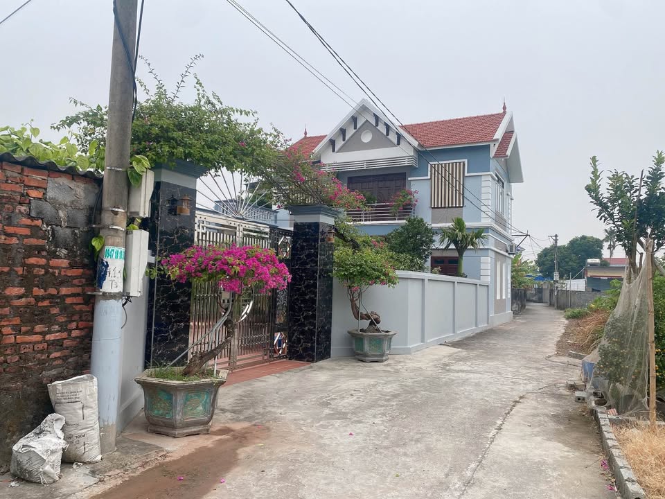 Nhà bán Thượng Hiền Kiến Xương 93m² giá chỉ 400 triệu - Ngõ ô tô thông thoáng!